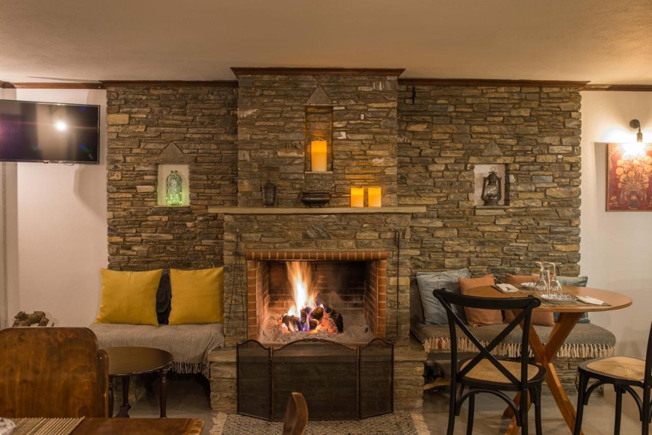 Charis Guesthouse Makrinítsa Eksteriør bilde