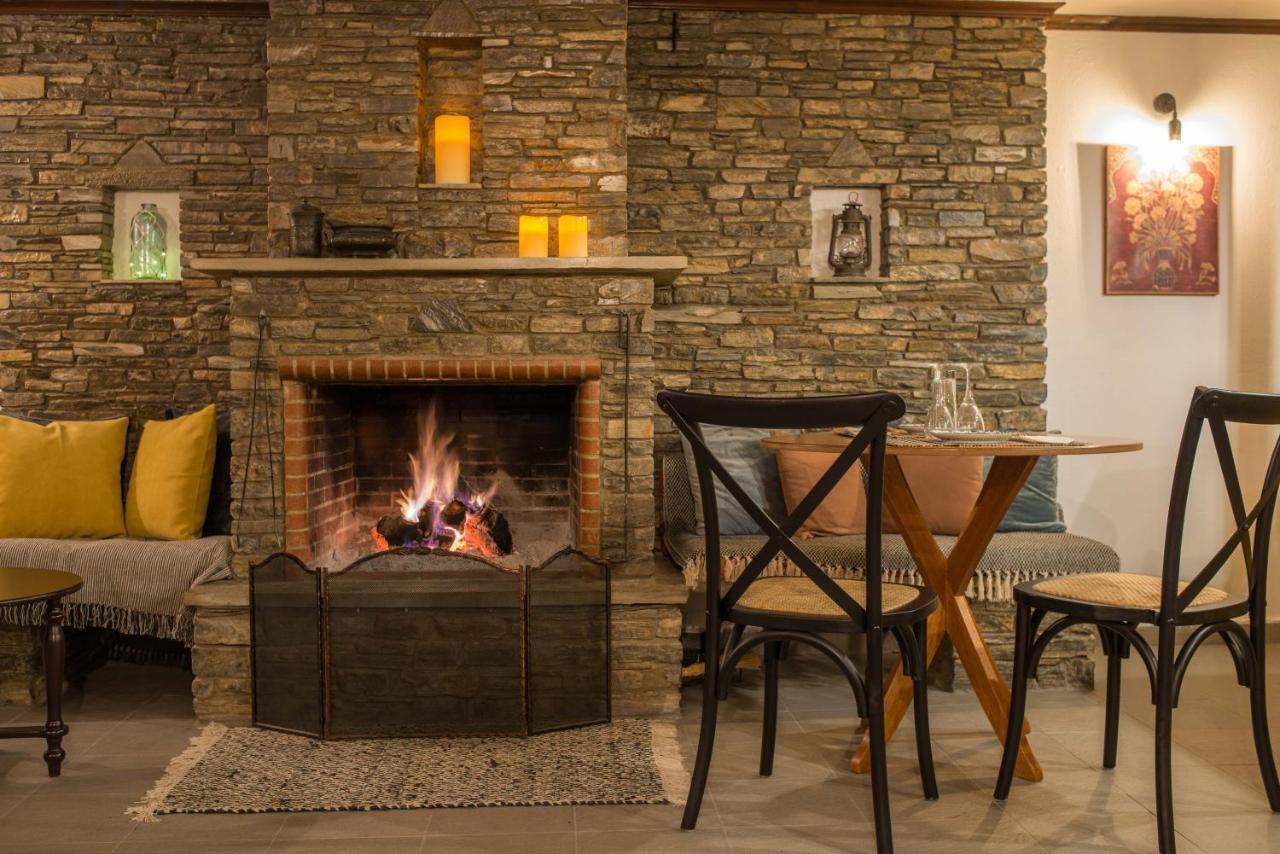Charis Guesthouse Makrinítsa Eksteriør bilde